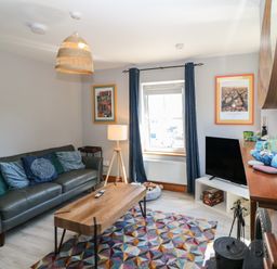 Property photo 5 of 38