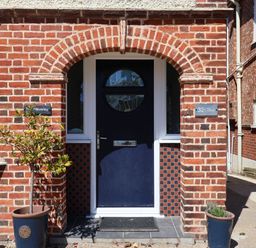 Property photo 2 of 54