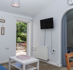 Property photo 5 of 23
