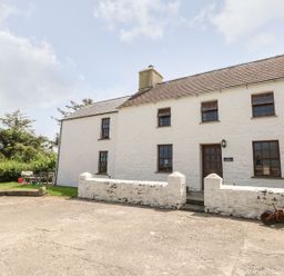 A house with garden furniture at Ty Fferm Newport