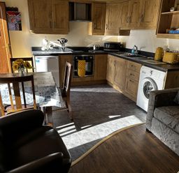 Property photo 2 of 30
