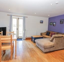 Property photo 2 of 36