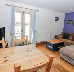 Property photo 3 of 36