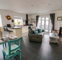 Property photo 2 of 14