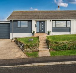 Property photo 2 of 60