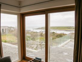 Sea Spray - County Clare - 1003324 - thumbnail photo 10