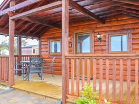 Alken Cabin - Antrim - 1004376 - thumbnail photo 3