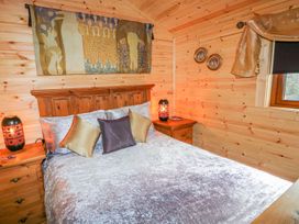 Alken Cabin - Antrim - 1004376 - thumbnail photo 13