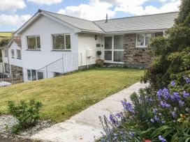 4 bedroom Cottage for rent in St Austell