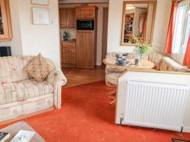 Alken Caravan - Antrim - 1008111 - thumbnail photo 7