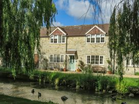 3 bedroom Cottage for rent in Weymouth