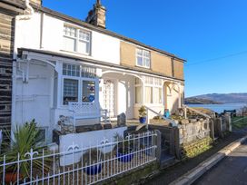 2 bedroom Cottage for rent in Porthmadog