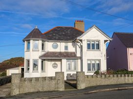 4 bedroom Cottage for rent in Trearddur Bay