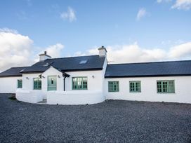 4 bedroom Cottage for rent in Rhoscolyn