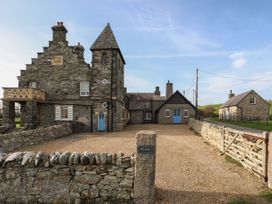 5 bedroom Cottage for rent in Rhoscolyn