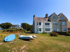 2 bedroom Cottage for rent in Rhosneigr
