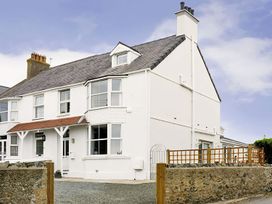 4 bedroom Cottage for rent in Rhosneigr