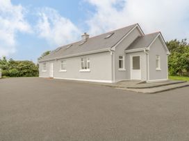 Lake View Cottage - Shancroagh & County Galway - 1011472 - thumbnail photo 2