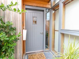 3 Frazers Court - Norfolk - 1012686 - thumbnail photo 2