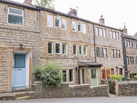 2 bedroom Cottage for rent in Holmfirth