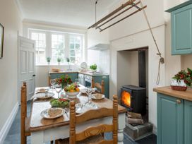 Manor Cottage - North Yorkshire (incl. Whitby) - 1015678 - thumbnail photo 4
