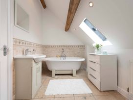 The Barn, Ellerby - North Yorkshire (incl. Whitby) - 1015690 - thumbnail photo 13