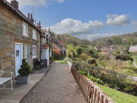 The Cottage - North Yorkshire (incl. Whitby) - 1015696 - thumbnail photo 27