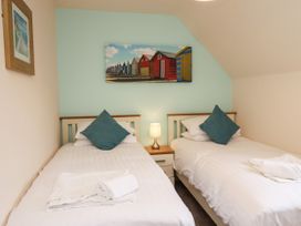 Sleeper Cottage - North Yorkshire (incl. Whitby) - 1015771 - thumbnail photo 9