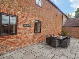 The Old Barn - North Yorkshire (incl. Whitby) - 1015846 - thumbnail photo 49