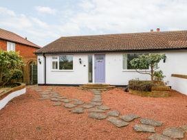 2 bedroom Cottage for rent in Sutton-on-Sea