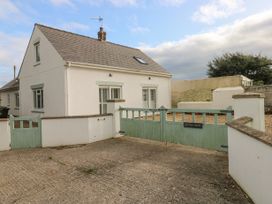 6 bedroom Cottage for rent in Milford Haven