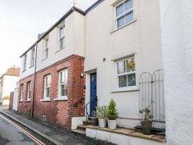 3 bedroom Cottage for rent in Exeter