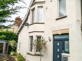 5 bedroom Cottage for rent in Glastonbury