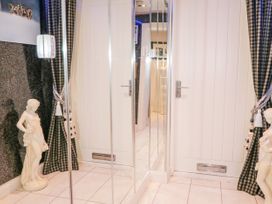 Beachside and Golf Apartment -  - 1020929 - thumbnail photo 14
