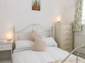 Little Daisy Cottage - North Yorkshire (incl. Whitby) - 1021348 - thumbnail photo 11