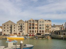 2 bedroom Cottage for rent in Weymouth