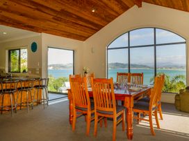View from the Top - Whitianga Holiday Home -  - 1027989 - thumbnail photo 8