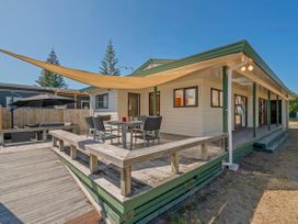 Oyster Bliss - Cooks Beach Holiday Home -  - 1028175 - thumbnail photo 19