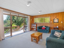 The Retreat - Front Beach Bach -  - 1028329 - thumbnail photo 15