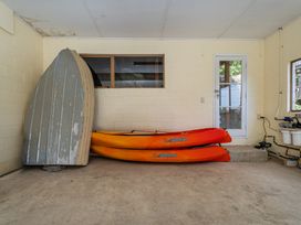 The Retreat - Front Beach Bach -  - 1028329 - thumbnail photo 39