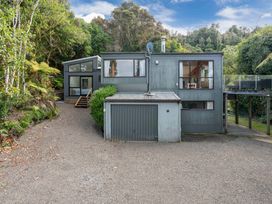 Pukawa Haven - Pukawa Bay Holiday Home -  - 1028401 - thumbnail photo 18
