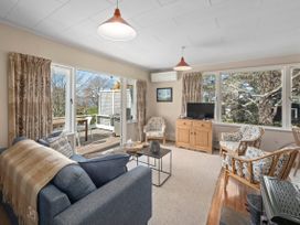 Te Kopua - Acacia Bay Holiday Home -  - 1028423 - thumbnail photo 3