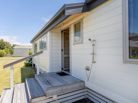 Kowhai Retreat - Matarangi Holiday Home -  - 1028518 - thumbnail photo 7