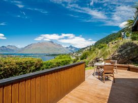 Fantail on Goldleaf - Queenstown Holiday Home -  - 1028755 - thumbnail photo 4