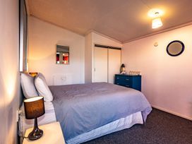 Moeroa - Wharewaka Holiday Home -  - 1028930 - thumbnail photo 31
