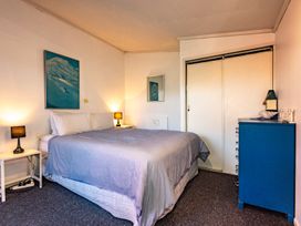 Moeroa - Wharewaka Holiday Home -  - 1028930 - thumbnail photo 29