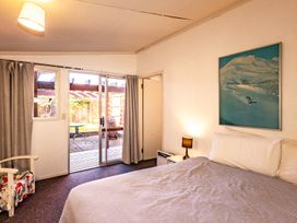 Moeroa - Wharewaka Holiday Home -  - 1028930 - thumbnail photo 30