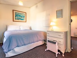 Moeroa - Wharewaka Holiday Home -  - 1028930 - thumbnail photo 34