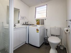 Moeroa - Wharewaka Holiday Home -  - 1028930 - thumbnail photo 42