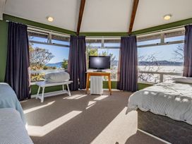 Moeroa - Wharewaka Holiday Home -  - 1028930 - thumbnail photo 39